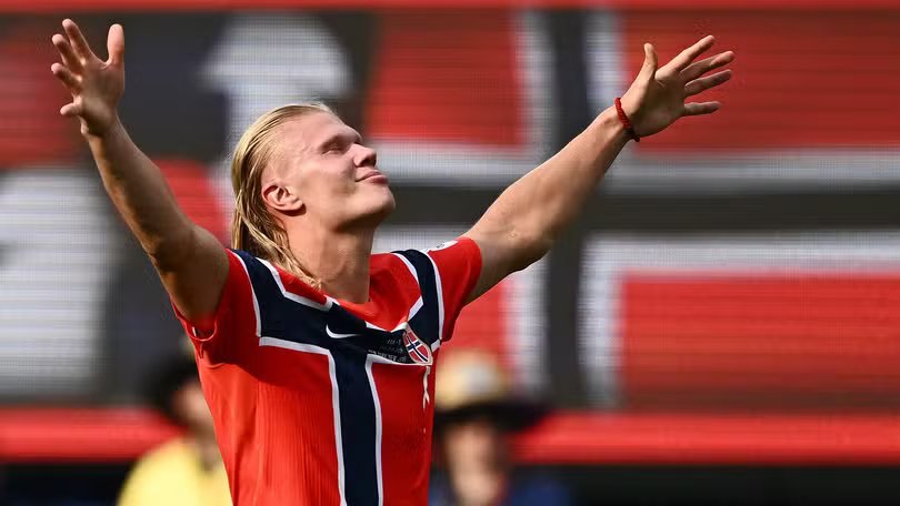 Haaland faz história em sua primeira Copa e entra para seleto grupo de artilheiros