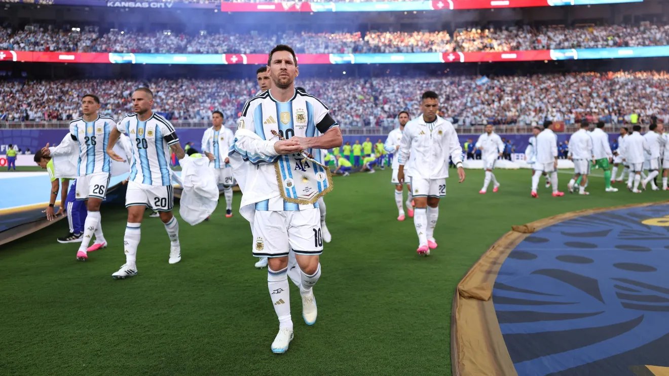 Argentina supera a Suíça na prorrogação e enfrenta a Inglaterra na semifinal da Copa do Mundo